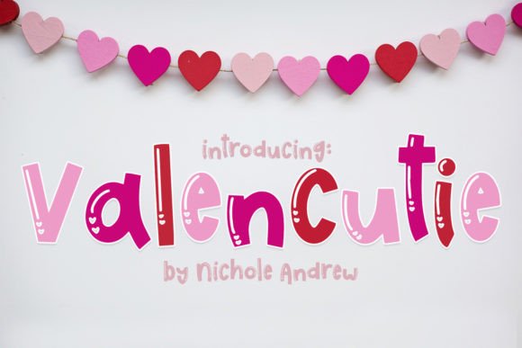 Valencutie: A Handwritten Font with Heart